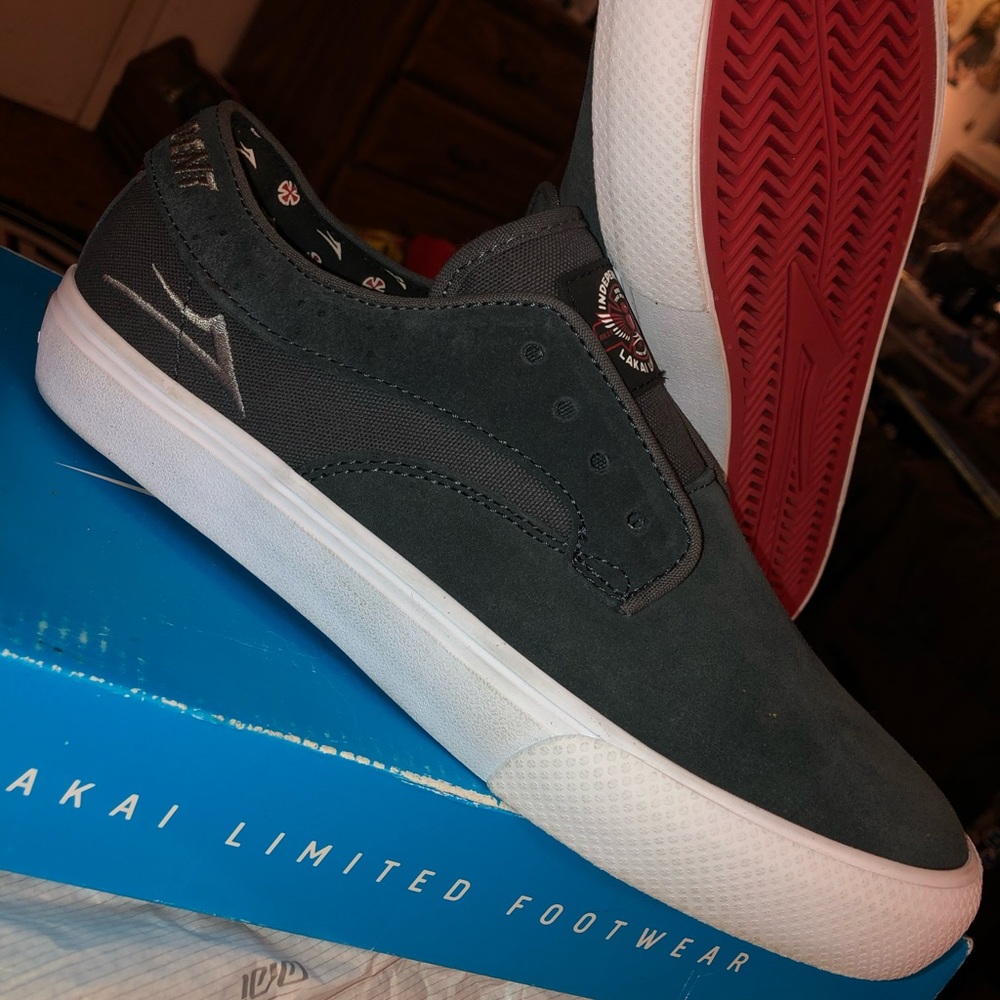 Skate shoes